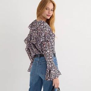 .CREW Ruffle Crinkle Chiffon Top in Floral Flourish NWT Size Large Navy Frost